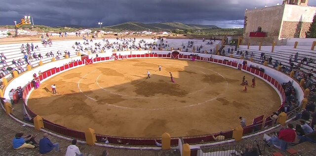 Gira de Reconstrucción: Los toros, a los altares. – DE SOL Y SOMBRA