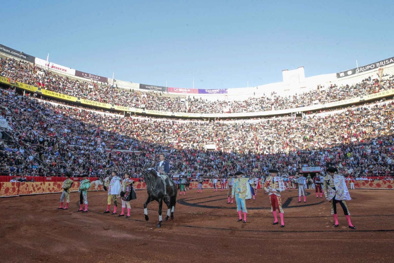 La “Corrida Guadalupana” adquiere mayor trascendencia por polémica contra los toros.