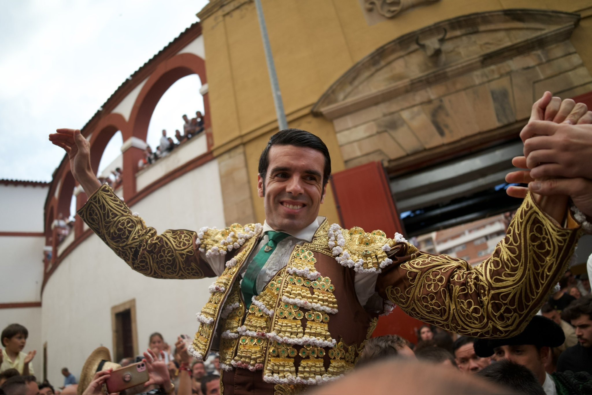 Emilio de Justo sale a hombros en el cierre de Soria.