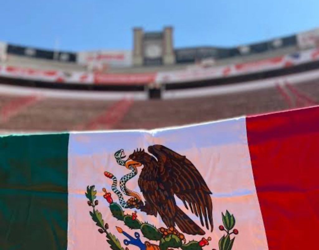 Defensores de las corridas de toros marcharon en CDMX para defender a la tauromaquia.