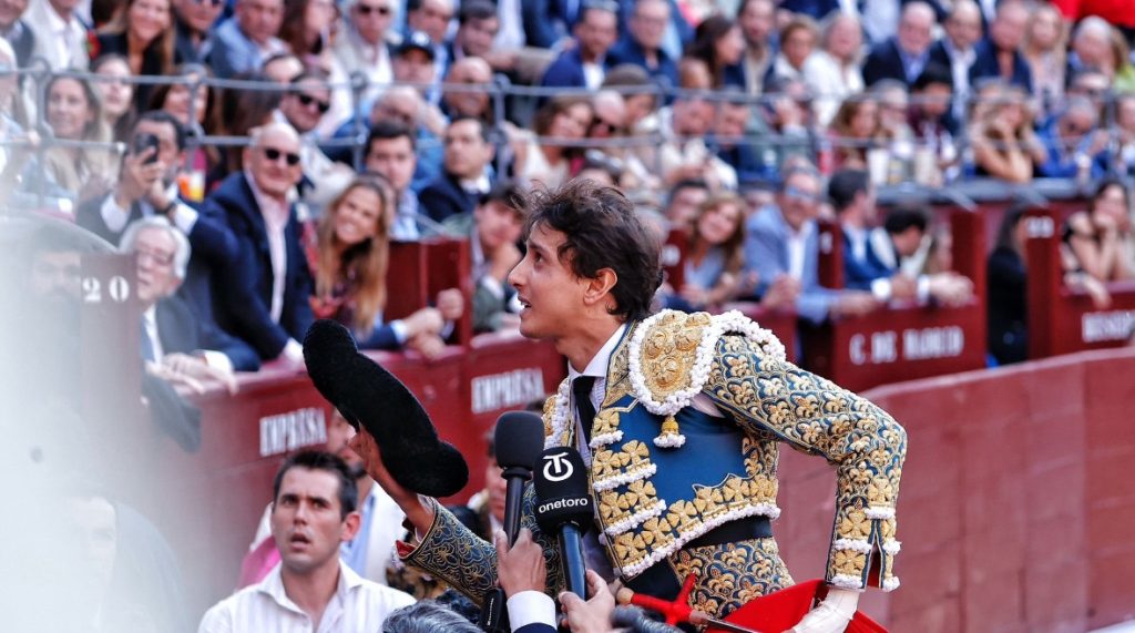 Roca Rey vuelve a sufrir la hostilidad del tendido siete: “Son extremistas y reventadores”