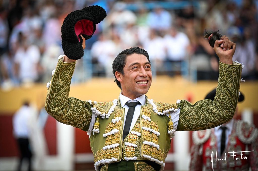 Ceret: Grave cornada al banderillero José Mora.