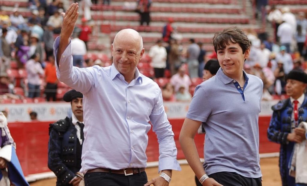 Interesante y brava novillada de Fernando Lomelí en la Plaza México.