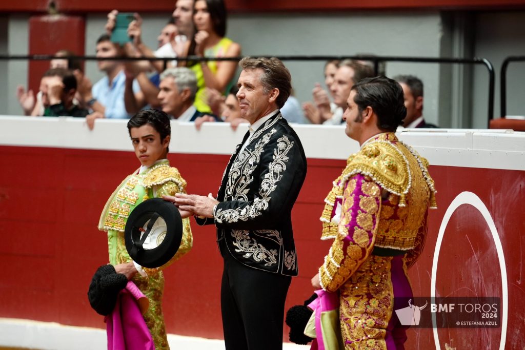 Hermoso de Mendoza se despide con oreja y con honores de su feudo donostiarra.