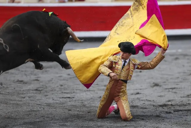 Sorpresa en Bilbao de Aarón Palacio, uno de Aragón que torea por el palo del Sur.