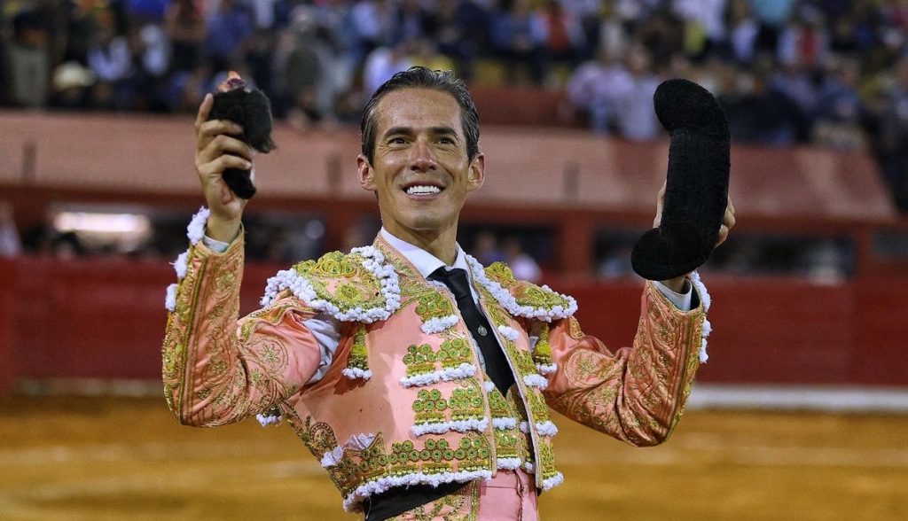 SLP: Diego Silveti rescata la noche.