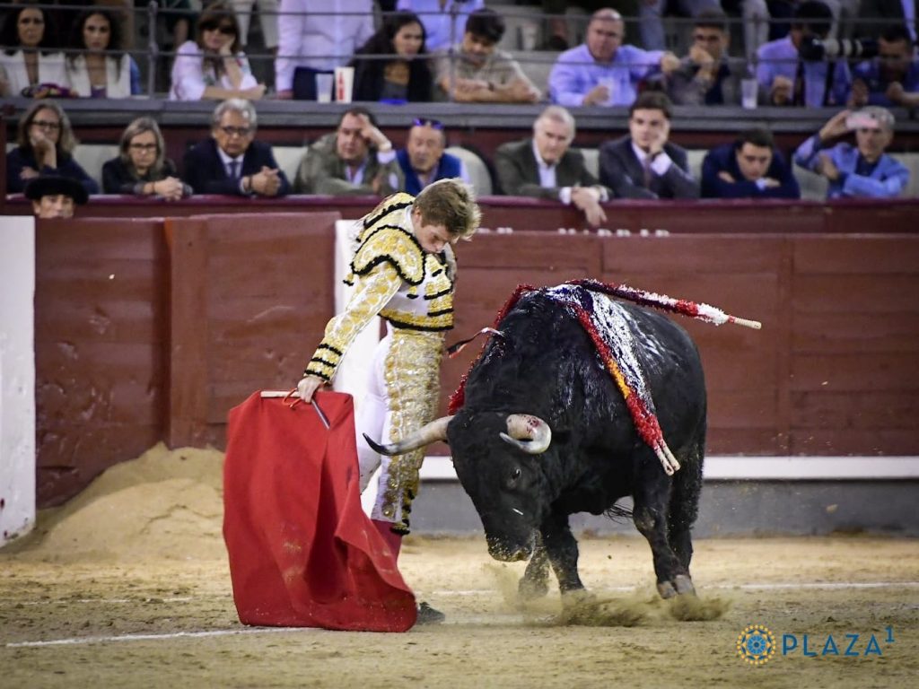 Mano a mano Borja-Adrián: ¡qué difícil es llegar a figura!