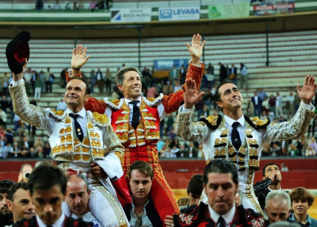 Más banderillas que buen toreo en la primera corrida de la Feria de Jaén.