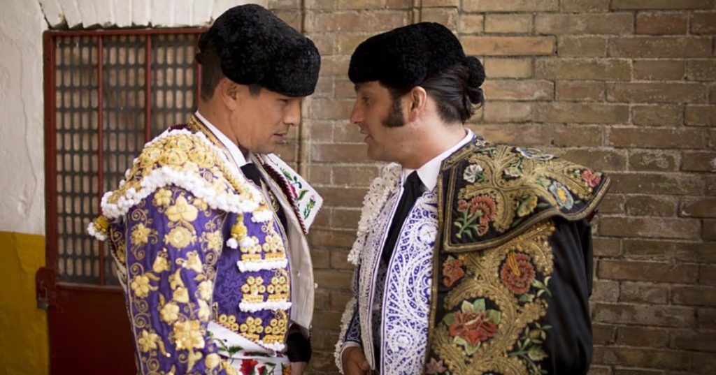 La Junta de Andalucía sanciona con 12.000 euros a Morante y Manzanares por su ‘espantá’ de la plaza de Linares.