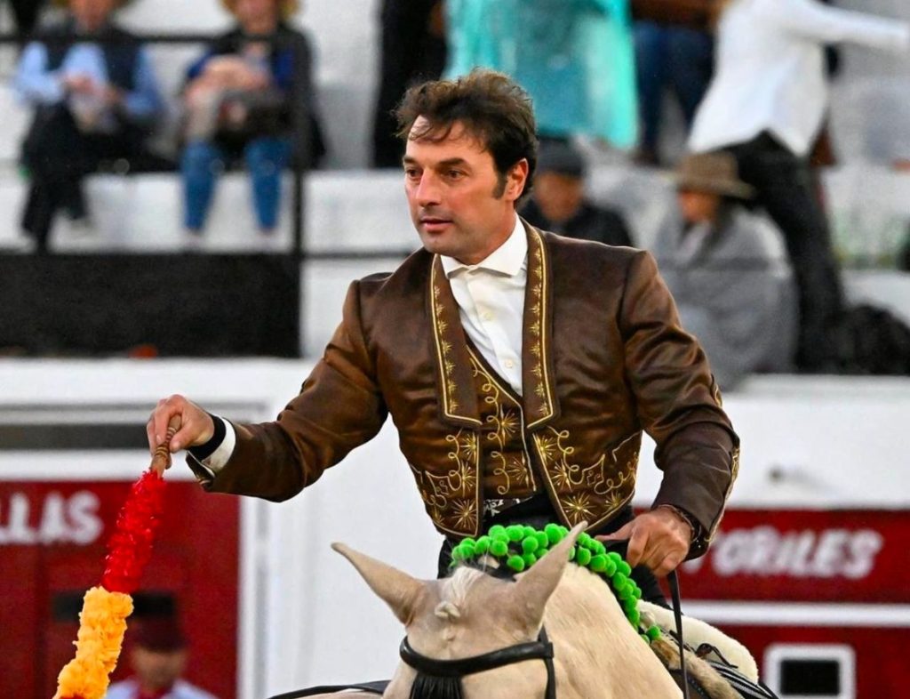 Cartagena triunfa en la Corrida Goyesca de Ciudad Juárez.