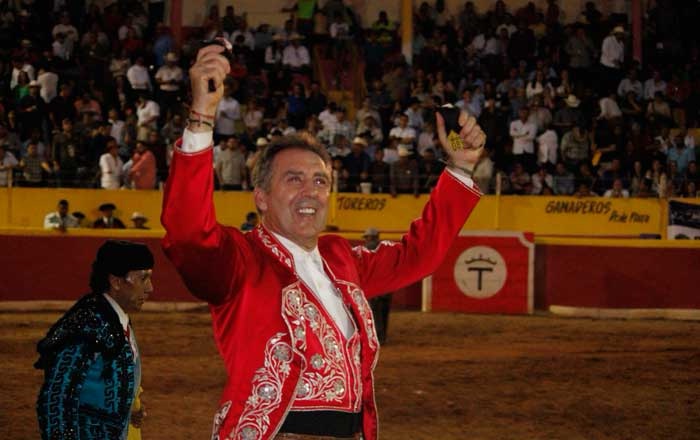 Pablo Hermoso se despide a lo grande en Reynosa.