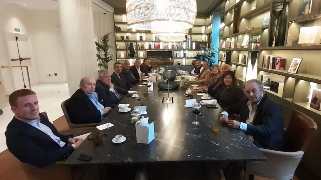 El hotel Colón realza el eco de la faena de Juan Ortega.