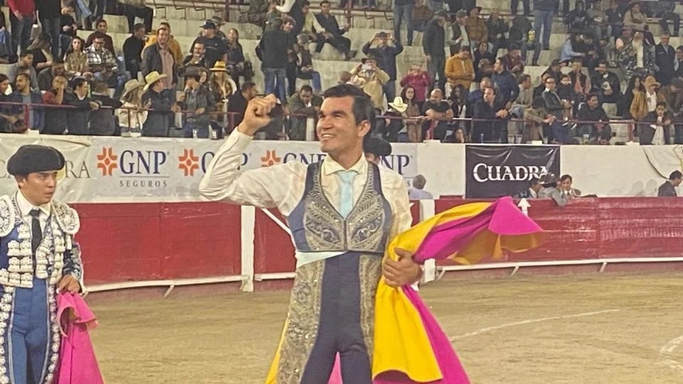 Gran ambiente y novilleros entregados en la primera novillada de León.