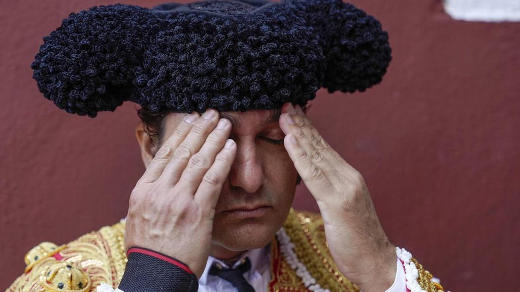 Compás de espera por Morante en Fallas.