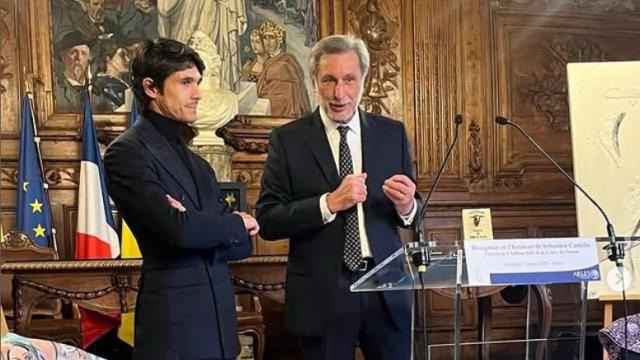 Sebastián Castella, honor y gloria en Arles.