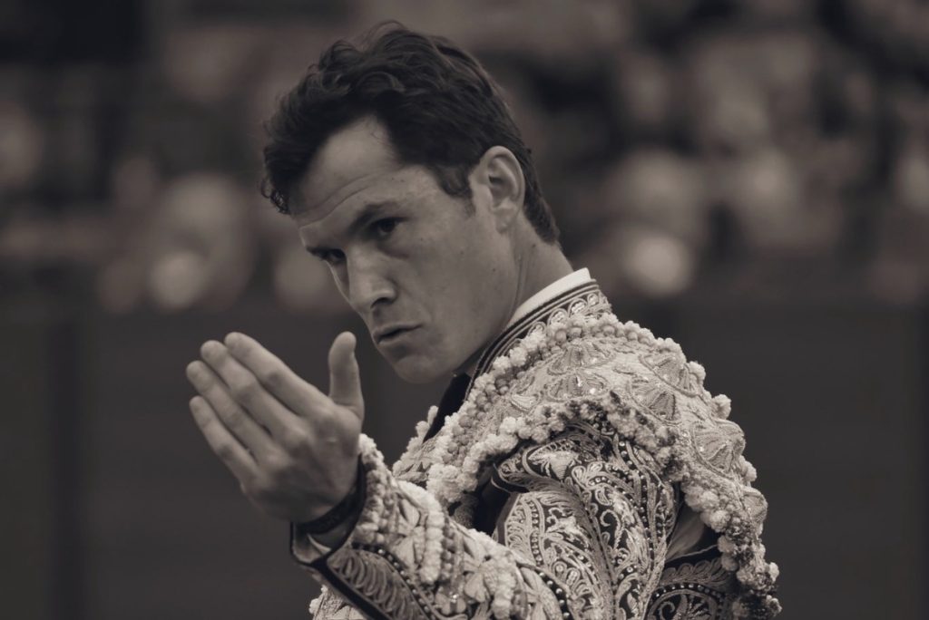 Mucho Luque y poco toro: un golpe de autoridad en el frío regreso de Morante a Sevilla.