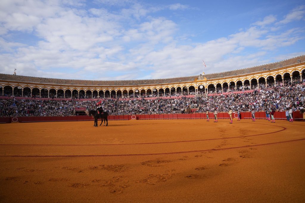 Cómo ver los toros de la Feria de Sevilla 2025 por televisión.