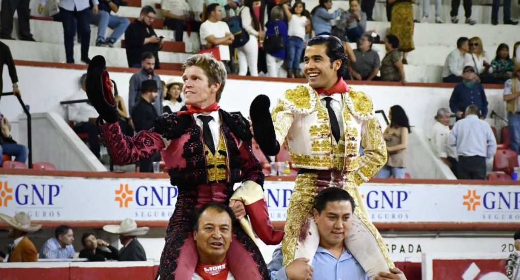 Triunfal mano a mano en Aguascalientes.