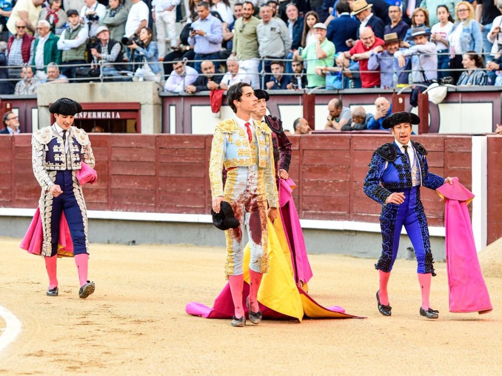 Feria de San Isidro: Novilleros, moderna, pesada y ventajista elegancia.