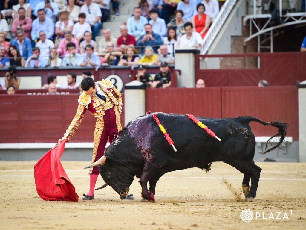 Feria de San Isidro: Calor y hastío en Las Ventas.