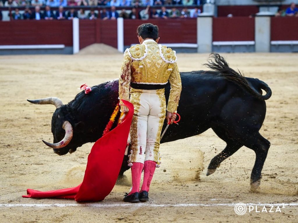 Feria de San Isidro: Los seis se fueron con las orejas puestas.