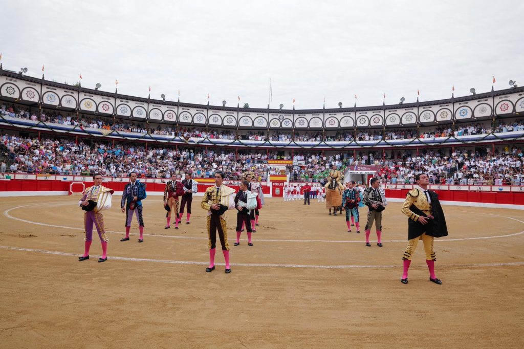 Santander cambia la morena por la rubia en su plaza de toros.