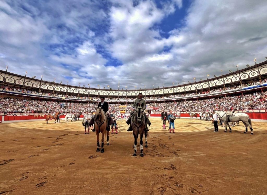 Ventura abre la puerta grande en la segunda de abono de Santander.