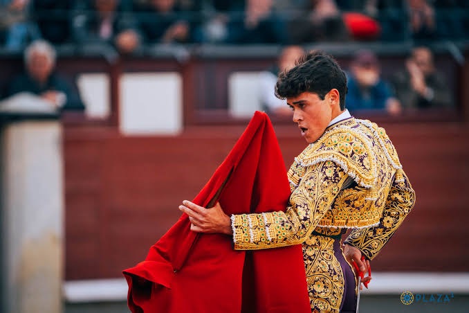 Jarocho confirmará alternativa en la Feria de Otoño de Madrid con Talavante y Aguado.