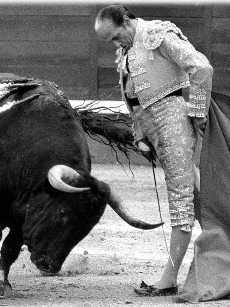 La plaza de toros de Pontevedra cumple 125 años de historia y 50 en manos de la familia Lozano: allí donde Antoñete cortó el último rabo.