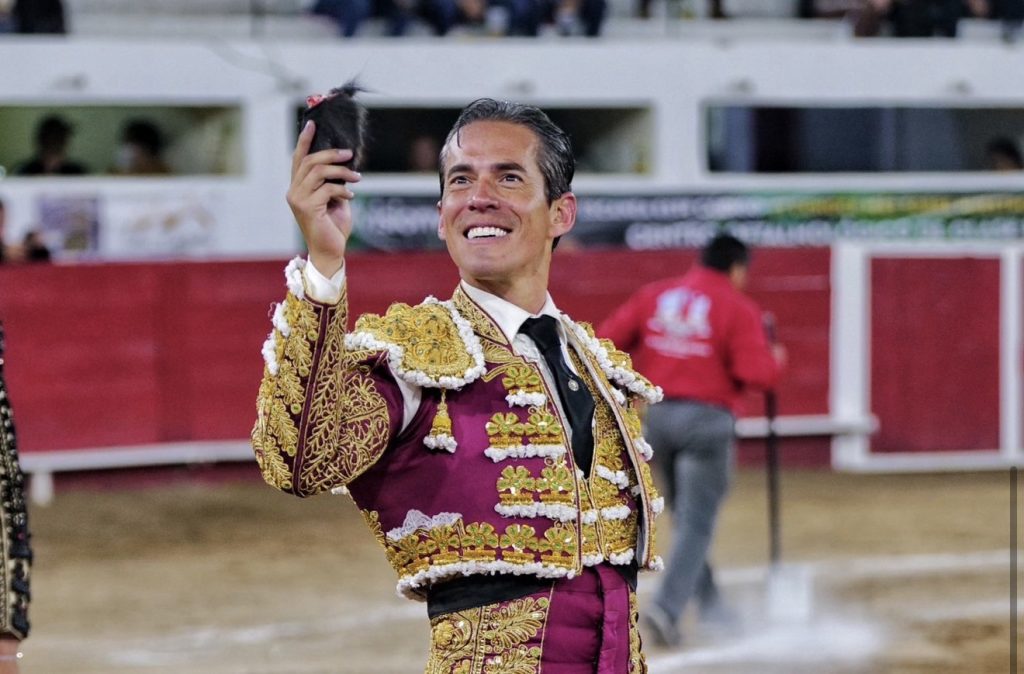 Diego Silveti triunfa en Ciudad Juárez.
