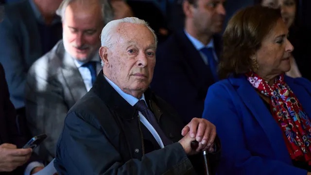 Camas inmortaliza a Curro Romero.