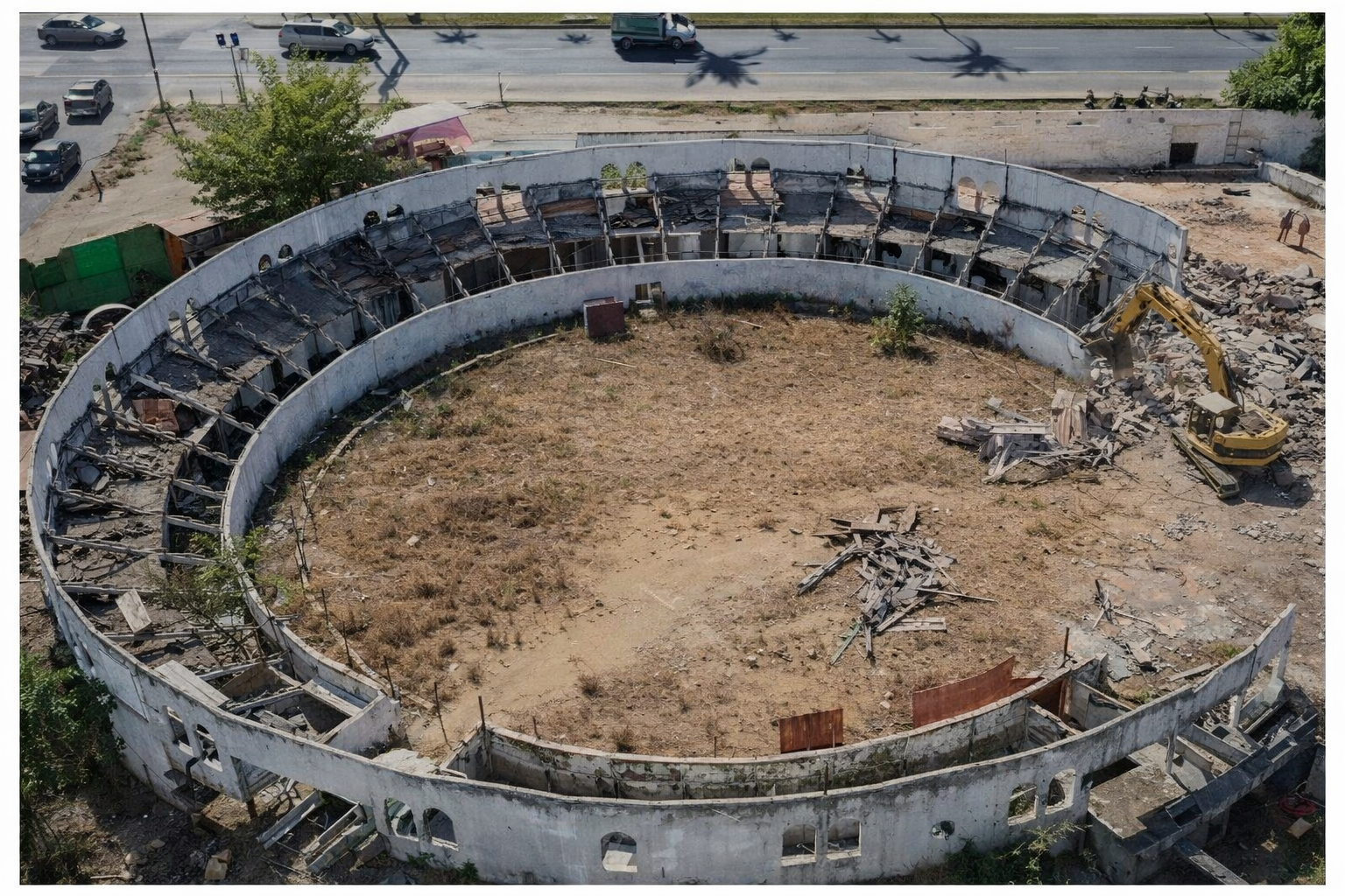 Demuelen la Plaza de Toros “La Paloma” en Puerto Vallarta.