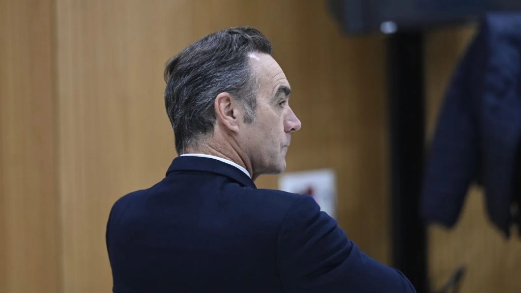 Condenado el torero El Cid por coaccionar a un empresario de Córdoba para cobrar una deuda por una corrida.