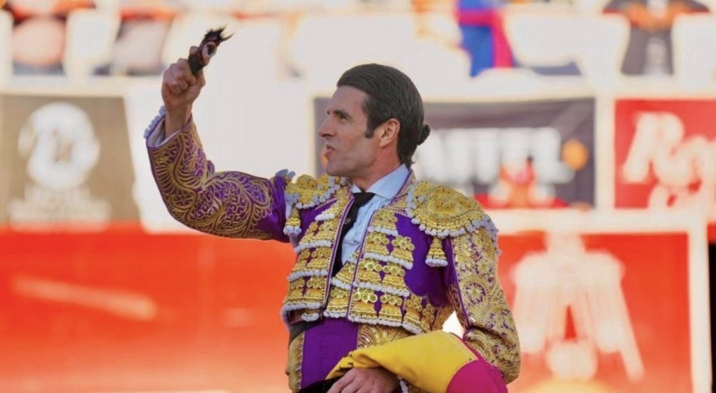 León: El buen toreo y el toreo a la velocidad de la luz.