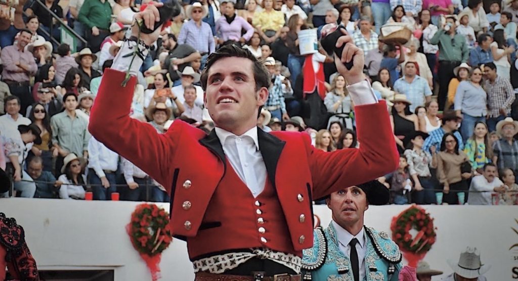 Guillermo Hermoso de Mendoza firma triunfal temporada de carnavales en los Altos de Jalisco.