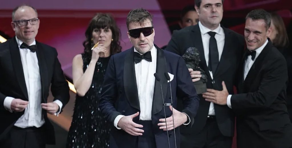 No cabe un tonto más: Albert Serra, persona non grata para los taurinos.