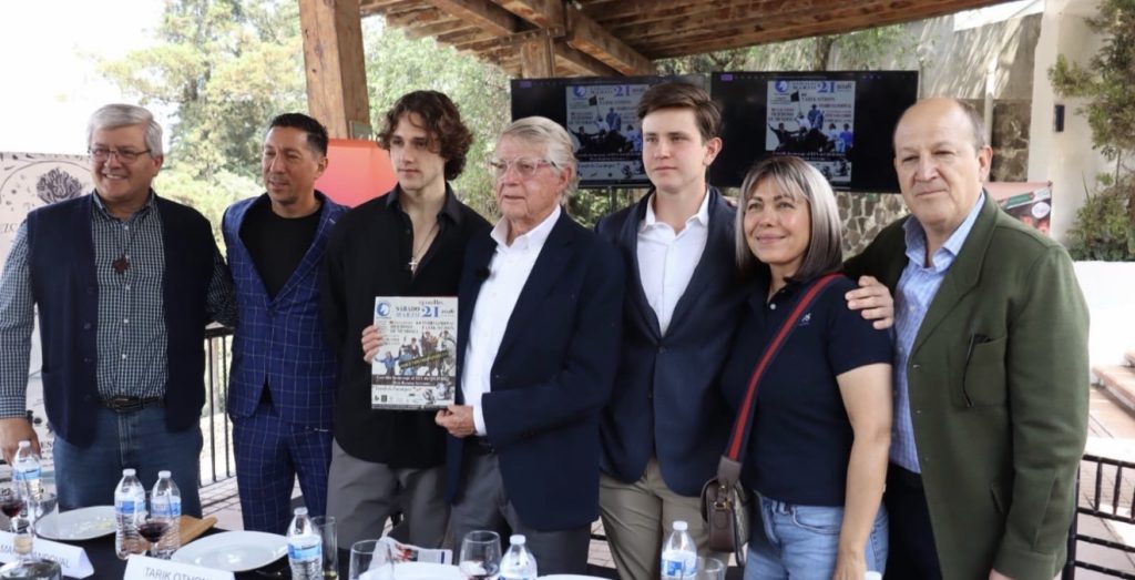 Presentan festejo en Conmemoración a Ramón Serrano en el Centro Caballar Los Azulejos.