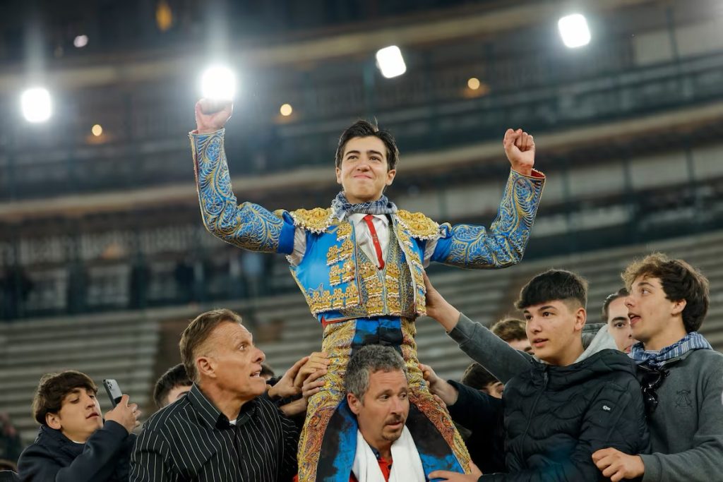 Feria de Fallas 2026: Marco Pérez, listo y decidido, por la puerta grande.