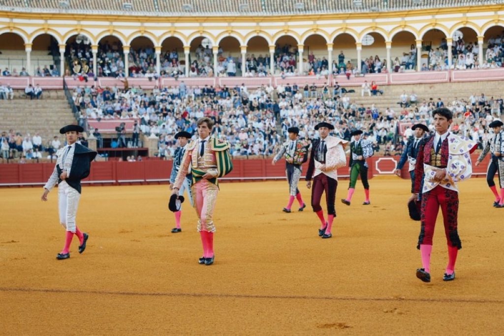 Magnífica novillada de Alejandro Talavante y triunfo de Julio Norte en Sevilla.