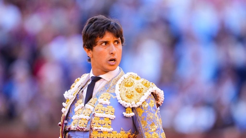 Roca Rey causa baja en Valladolid.