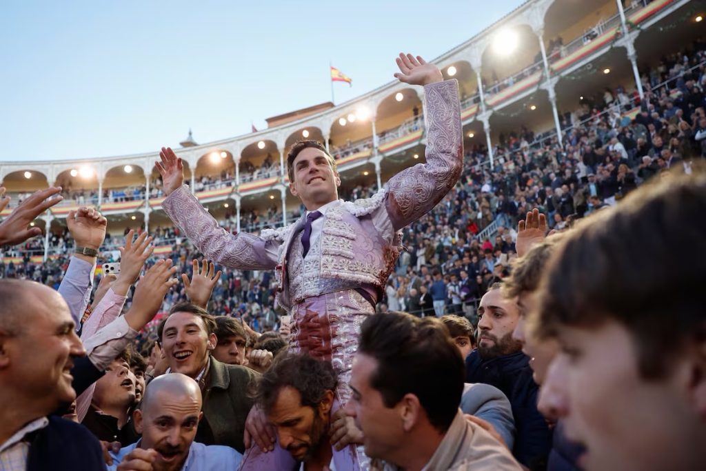 Feria de San Isidro: ¡Intensa y apasionante tarde de toros!