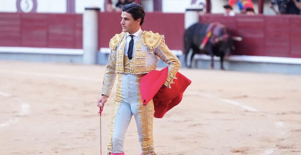 La insufrible condena de una corrida sentenciada y la ruina de Pablo Aguado en Las Ventas.