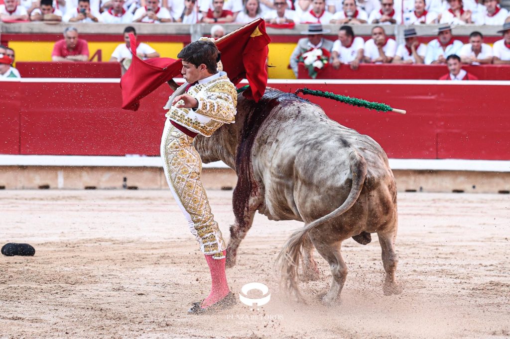 Las brasas del 7 de julio funden los plomos a los fuenteymbros.
