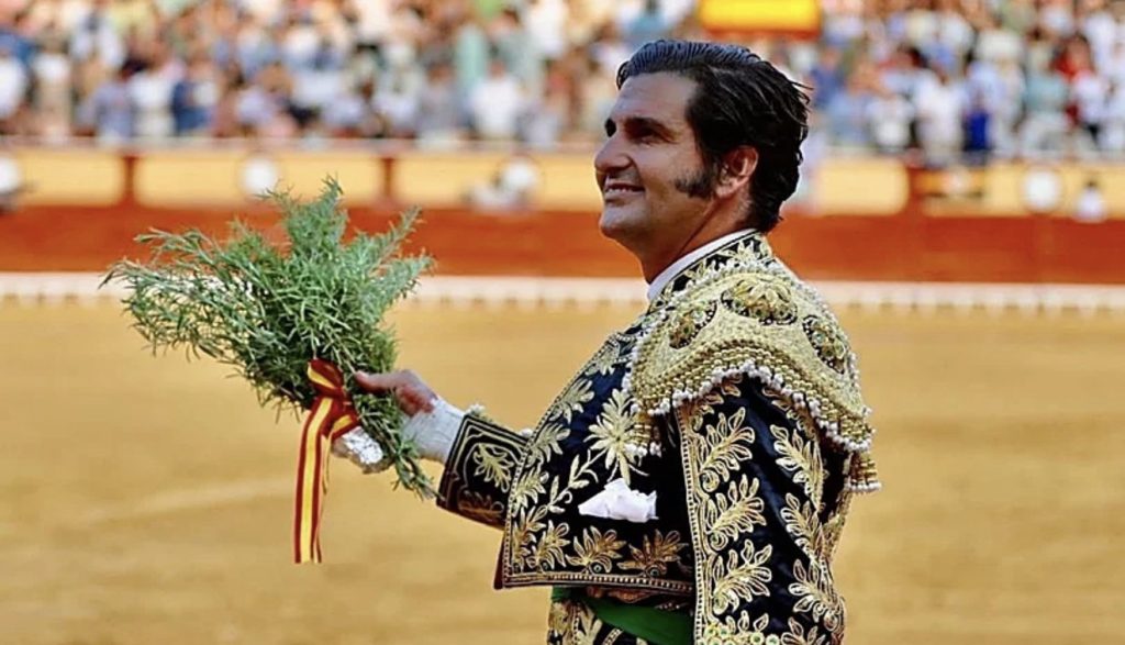 El triunfo de Crespo a golpe de corazón y la contrariedad de Morante en El Puerto de Santa María.
