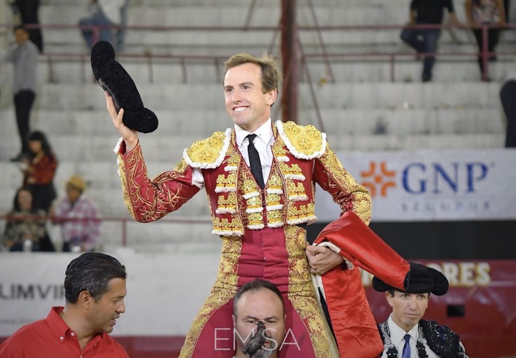 Román triunfa en “La Luz” en su 65 aniversario.